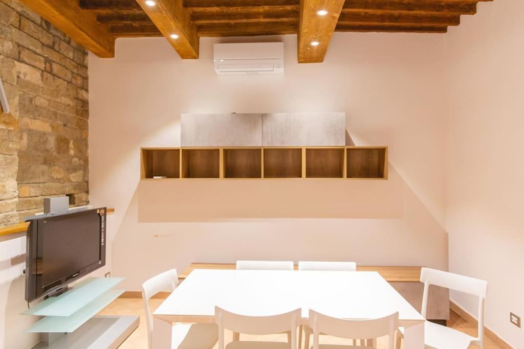 Cozy And Charmin 3Br Apartment Steps By Duomo Флоренція Екстер'єр фото