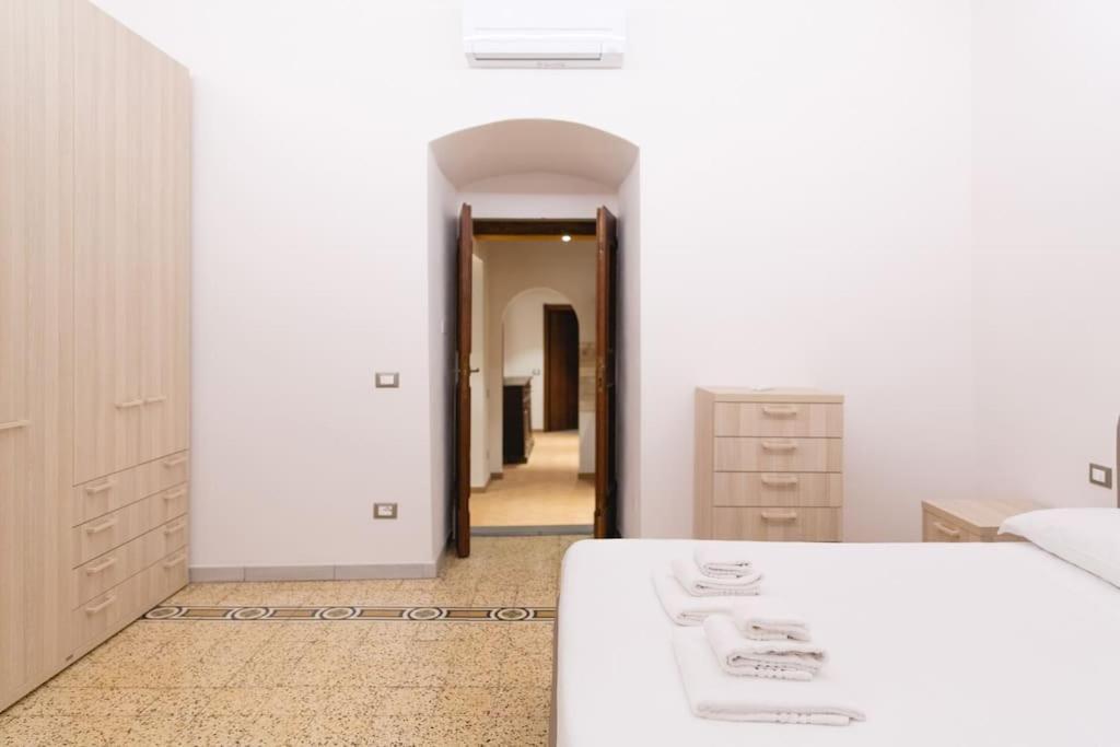 Cozy And Charmin 3Br Apartment Steps By Duomo Флоренція Екстер'єр фото