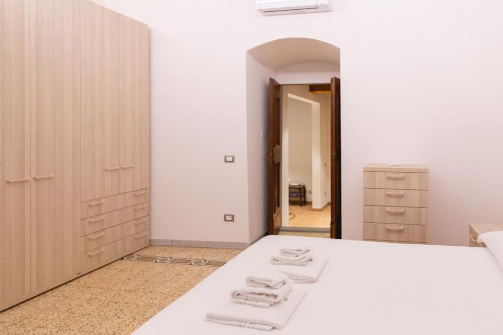 Cozy And Charmin 3Br Apartment Steps By Duomo Флоренція Екстер'єр фото