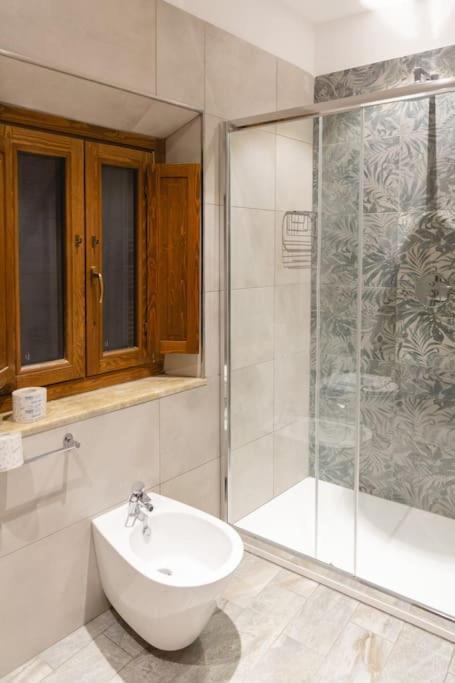 Cozy And Charmin 3Br Apartment Steps By Duomo Флоренція Екстер'єр фото